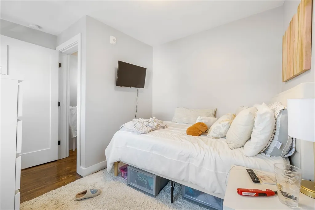 4 bed, 3 bath apartment for rent at 20 Grimes St Unit 1, South Boston — photo 12 of 15