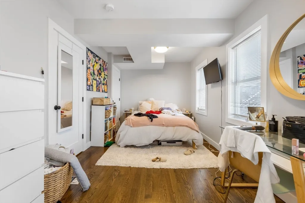 4 bed, 3 bath apartment for rent at 20 Grimes St Unit 1, South Boston — photo 8 of 15