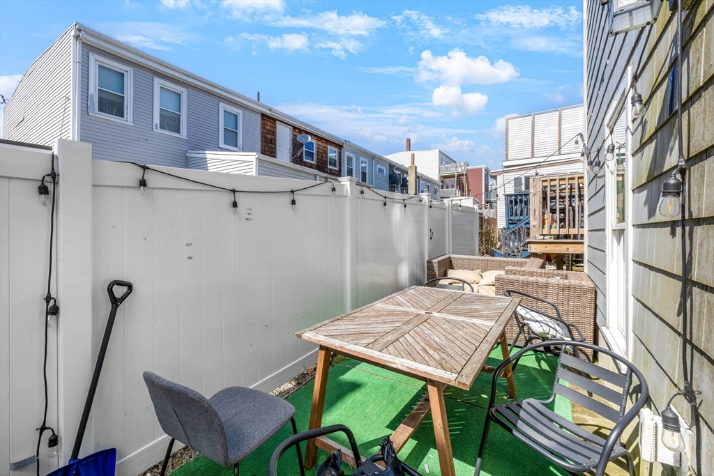 4 bed, 2 bath apartment for rent at 20 Grimes St Unit 3, South Boston — photo 15 of 16
