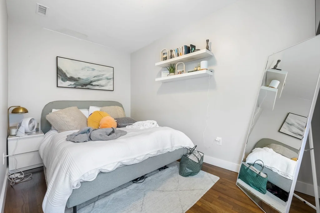 4 bed, 3 bath apartment for rent at 20 Grimes St Unit SF, South Boston — photo 7 of 15