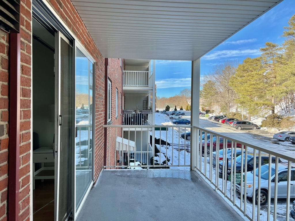 1 bed, 1 bath apartment for rent at 20 Hamilton Rd Unit 201, Arlington — photo 2 of 21
