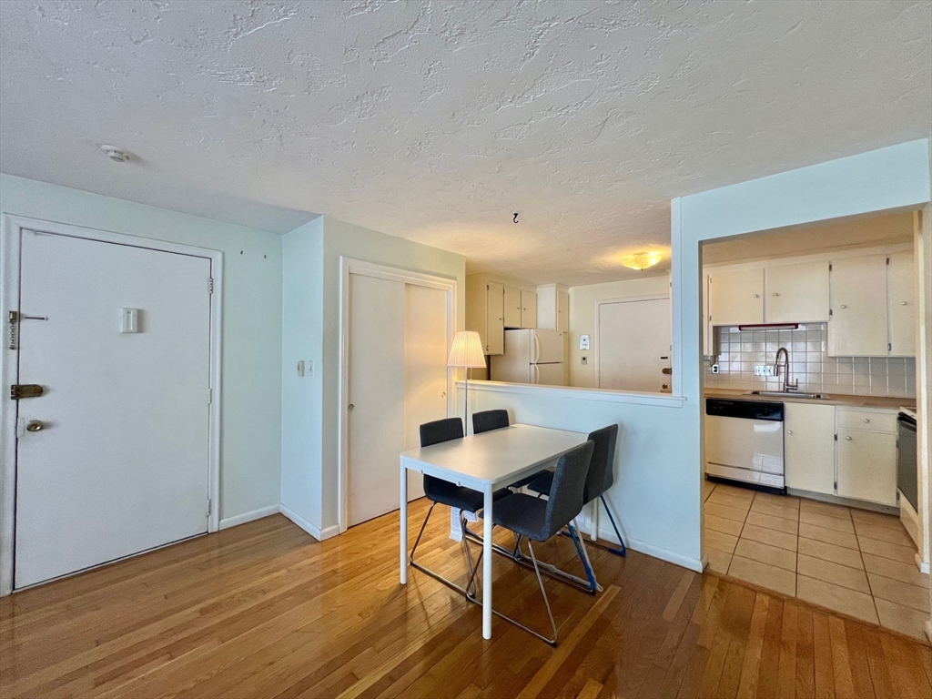 1 bed, 1 bath apartment for rent at 20 Hamilton Rd Unit 201, Arlington — photo 11 of 21