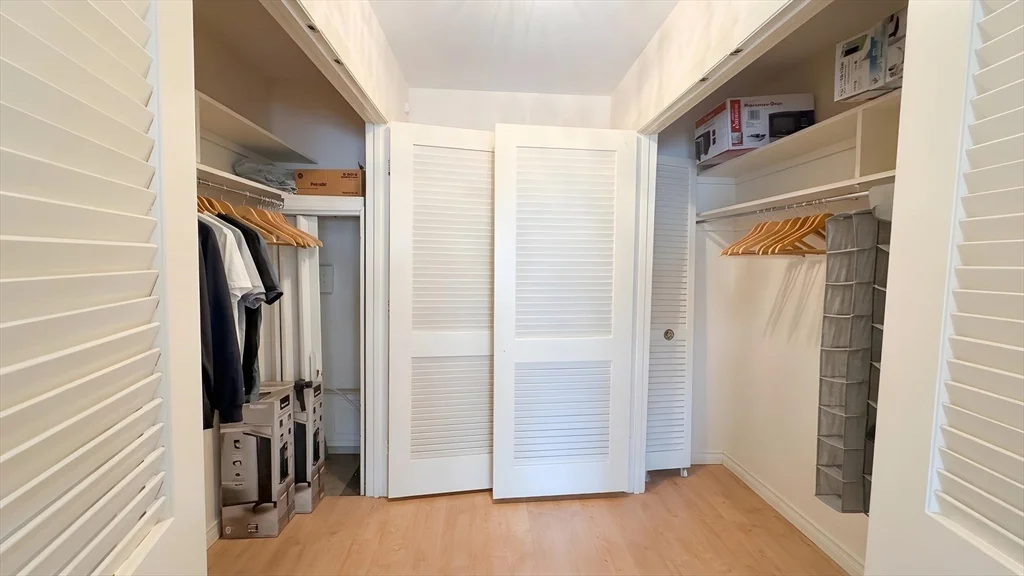 1 bed, 1 bath apartment for rent at 20 Hammond Pond Pkwa Unit 402, Chestnut Hill — photo 15 of 15