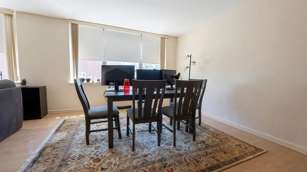 1 bed, 1 bath apartment for rent at 20 Hammond Pond Pkwa Unit 402, Chestnut Hill — photo 10 of 15
