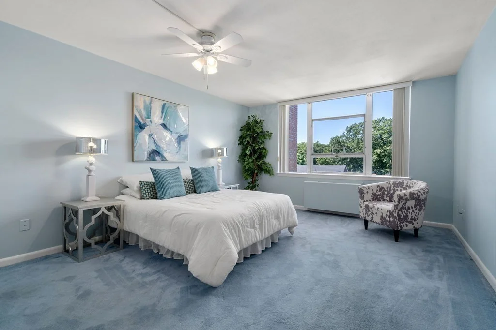 1 bed, 1 bath apartment for rent at 20 Hammond Pond Pkwa Unit 408a, Chestnut Hill — photo 3 of 14