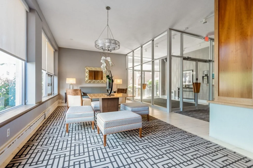 1 bed, 1 bath apartment for rent at 20 Hammond Pond Pkwa Unit 408a, Chestnut Hill — photo 4 of 14