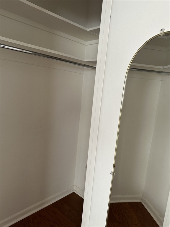 1 bed, 1 bath apartment for rent at 20 Hammond Pond Pkwa Unit 503, Chestnut Hill — photo 9 of 16