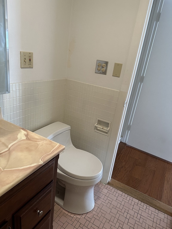1 bed, 1 bath apartment for rent at 20 Hammond Pond Pkwa Unit 503, Chestnut Hill — photo 12 of 16
