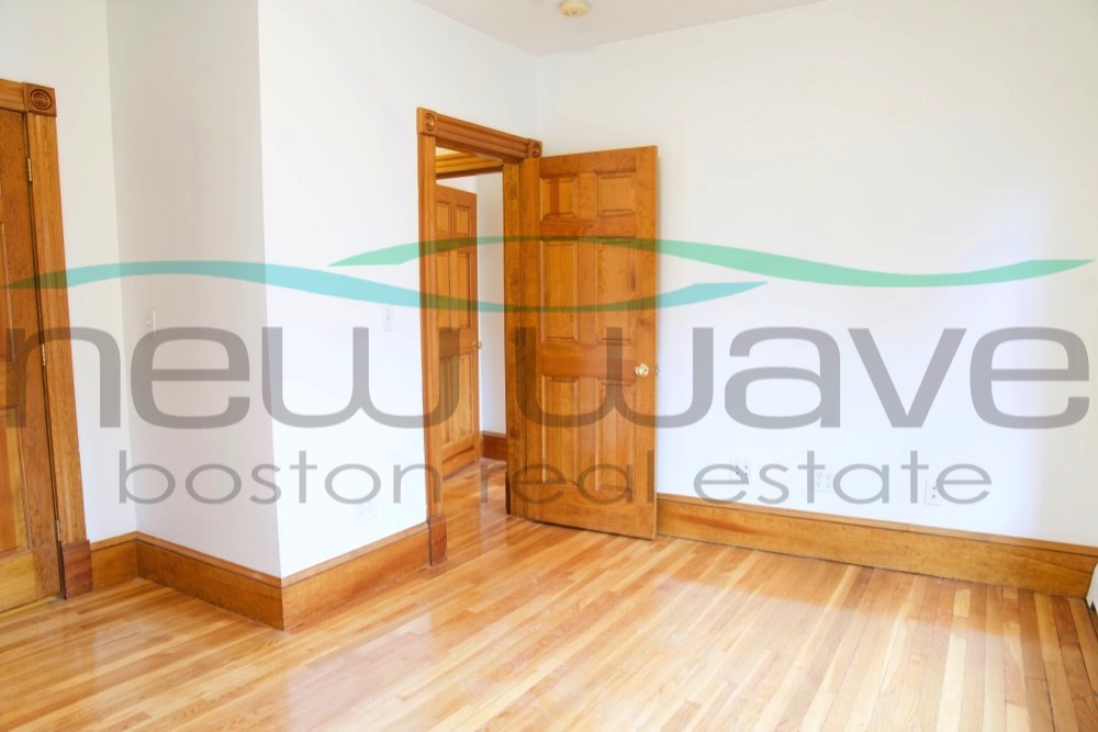 2 bed, 1 bath apartment for rent at 20 Hanson St Unit 3, South End — photo 6 of 10