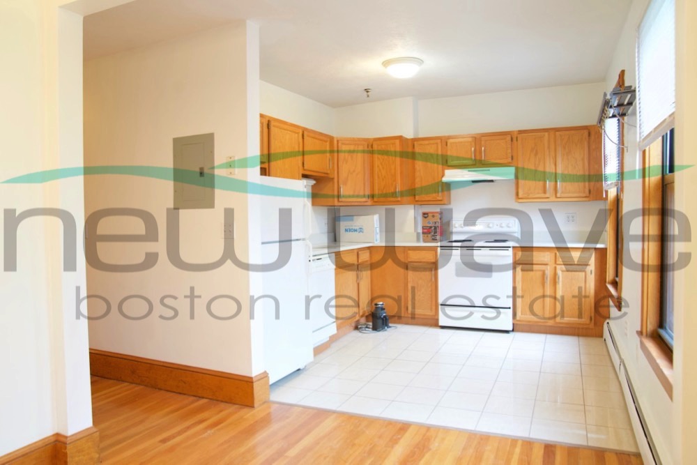 2 bed, 1 bath apartment for rent at 20 Hanson St Unit 3, South End