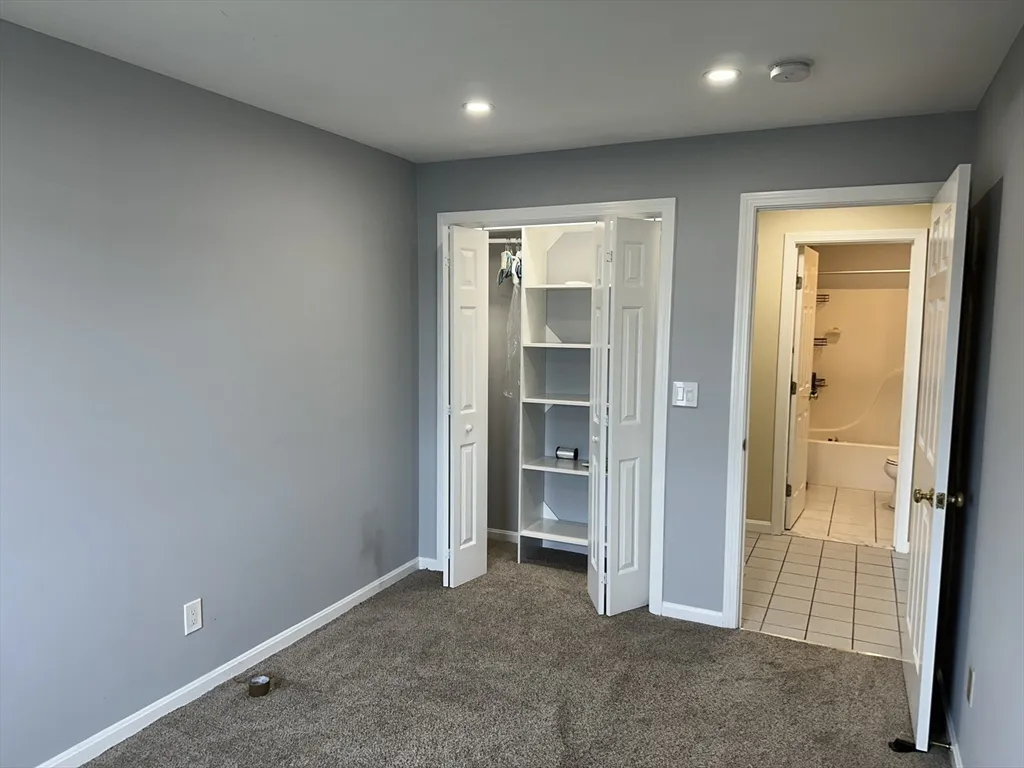2 bed, 1 bath apartment for rent at 20 Heaths Ct Unit 309, Lynn — photo 17 of 18