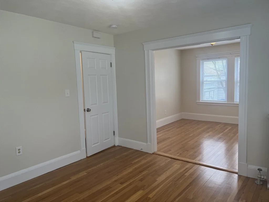 2 bed, 1 bath apartment for rent at 20 Henley Unit 20, Wellington — photo 7 of 23