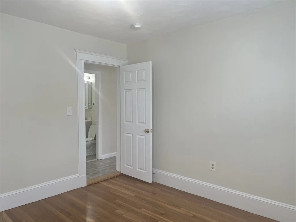 2 bed, 1 bath apartment for rent at 20 Henley Unit 20, Wellington — photo 13 of 23