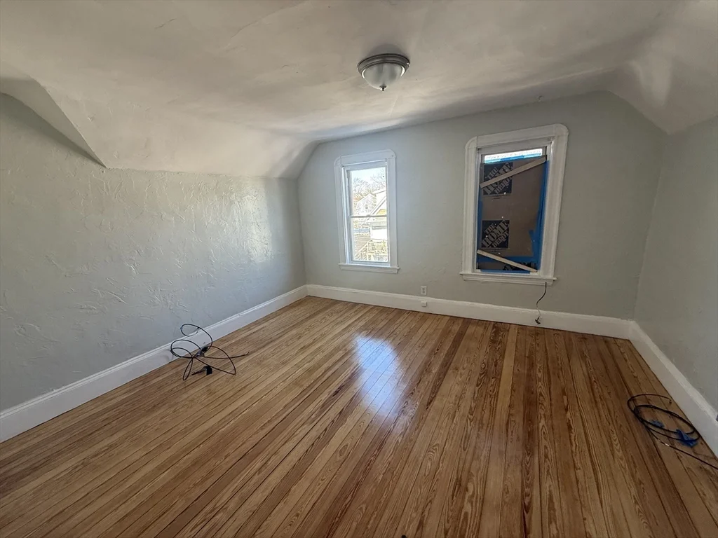 3 bed, 1 bath apartment for rent at 20 Henry Ave Unit 2, Powder House Square — photo 21 of 25