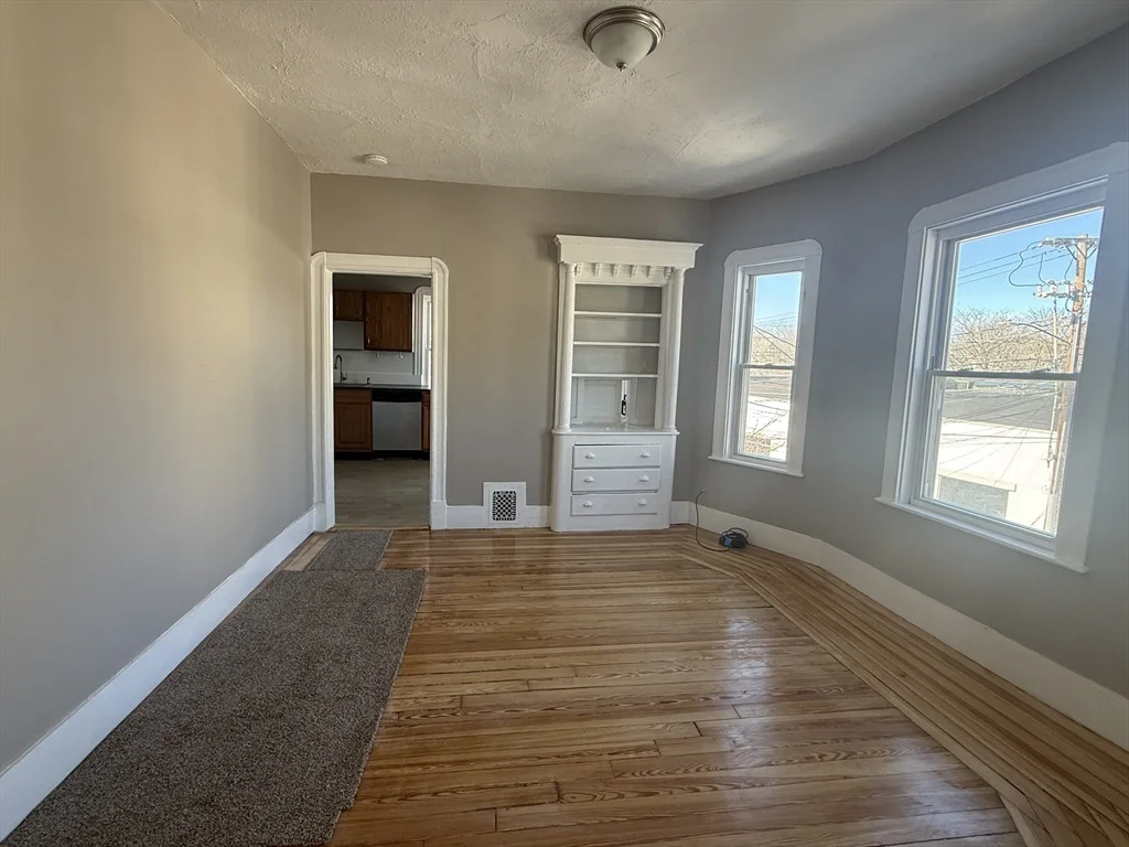 3 bed, 1 bath apartment for rent at 20 Henry Ave Unit 2, Powder House Square — photo 14 of 25