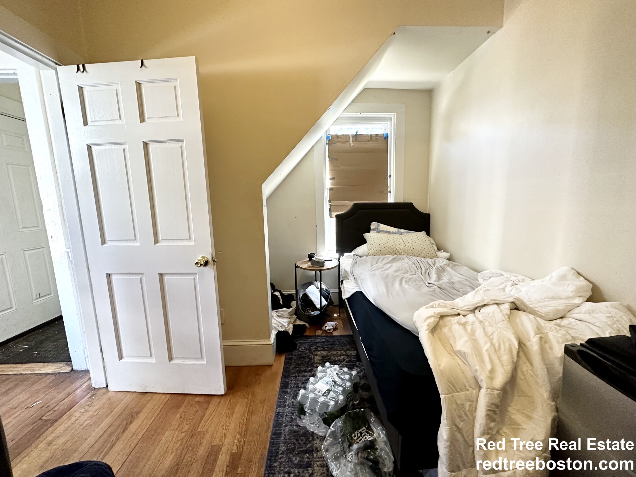 8+ bed, 3 bath apartment for rent at 20 Highgate St, Allston — photo 10 of 27