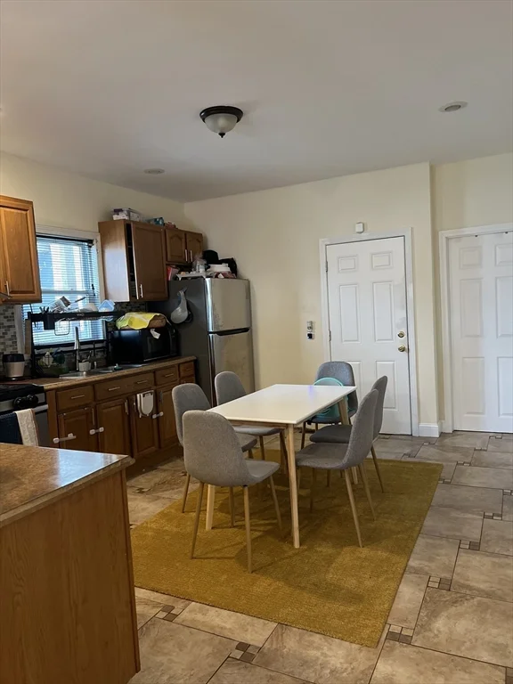 2 bed, 1 bath apartment for rent at 20 Holbrook Ave Unit 1, Brockton — photo 3 of 6