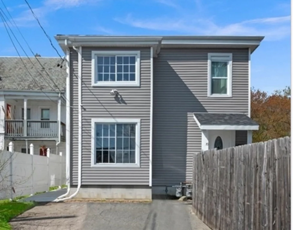 2 bed, 1 bath apartment for rent at 20 Holbrook Ave Unit 1, Brockton — photo 1 of 6