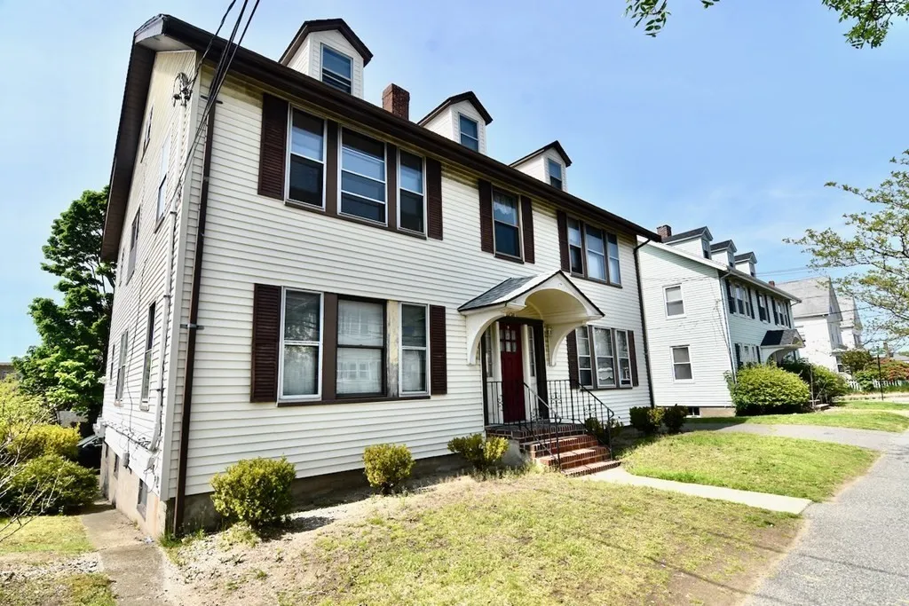 1 bed, 1 bath apartment for rent at 20 Hollis St Unit 5, Wollaston — photo 13 of 14
