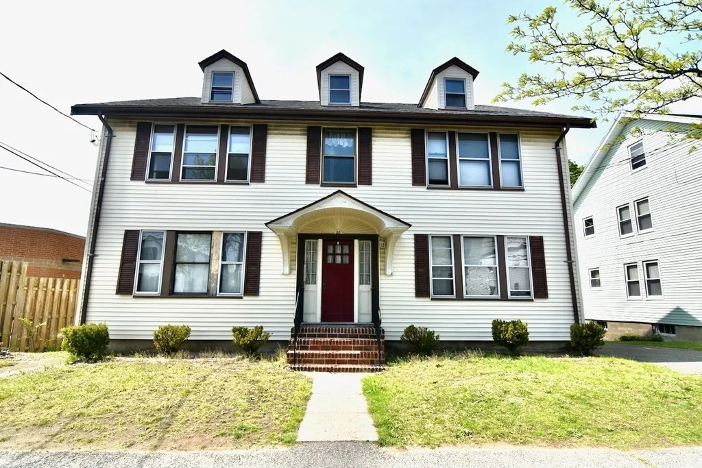 1 bed, 1 bath apartment for rent at 20 Hollis St Unit 5, Wollaston — photo 1 of 14