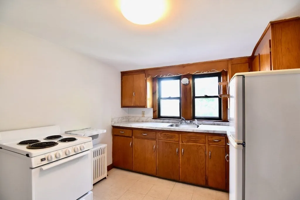 1 bed, 1 bath apartment for rent at 20 Hollis St Unit 5, Wollaston — photo 12 of 14