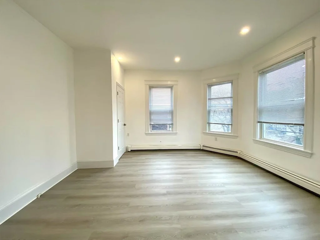 4 bed, 2 bath apartment for rent at 20 Howard St Unit 2, Waltham — photo 5 of 14