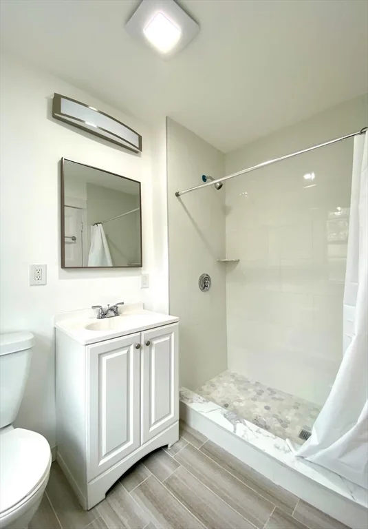 4 bed, 2 bath apartment for rent at 20 Howard St Unit 2, Waltham — photo 11 of 14