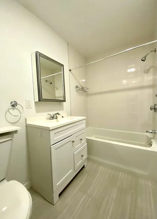 4 bed, 2 bath apartment for rent at 20 Howard St Unit 2, Waltham — photo 12 of 14
