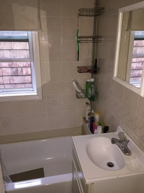 2 bed, 1 bath apartment for rent at 20 Howell St Unit 1, Dorchester — photo 2 of 10