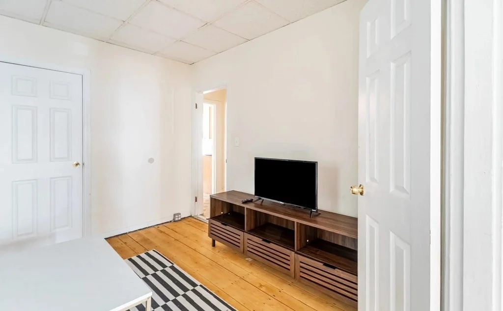 2 bed, 1 bath apartment for rent at 20 Howell St Unit 2, Dorchester — photo 4 of 17