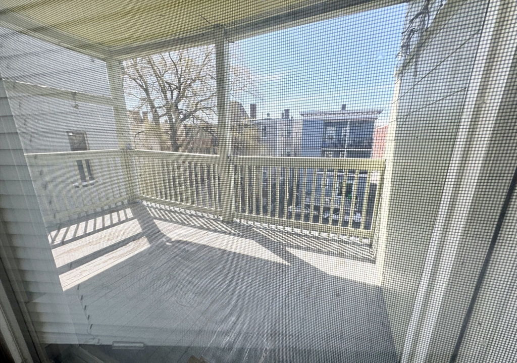 4 bed, 1 bath apartment for rent at 20 Howell St Unit 3, Dorchester — photo 6 of 6