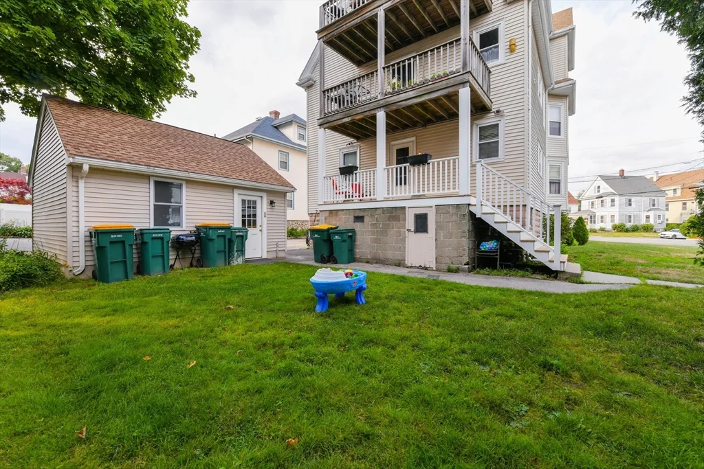 2 bed, 1 bath apartment for rent at 20 Hoyle St Unit 1, Norwood — photo 3 of 22