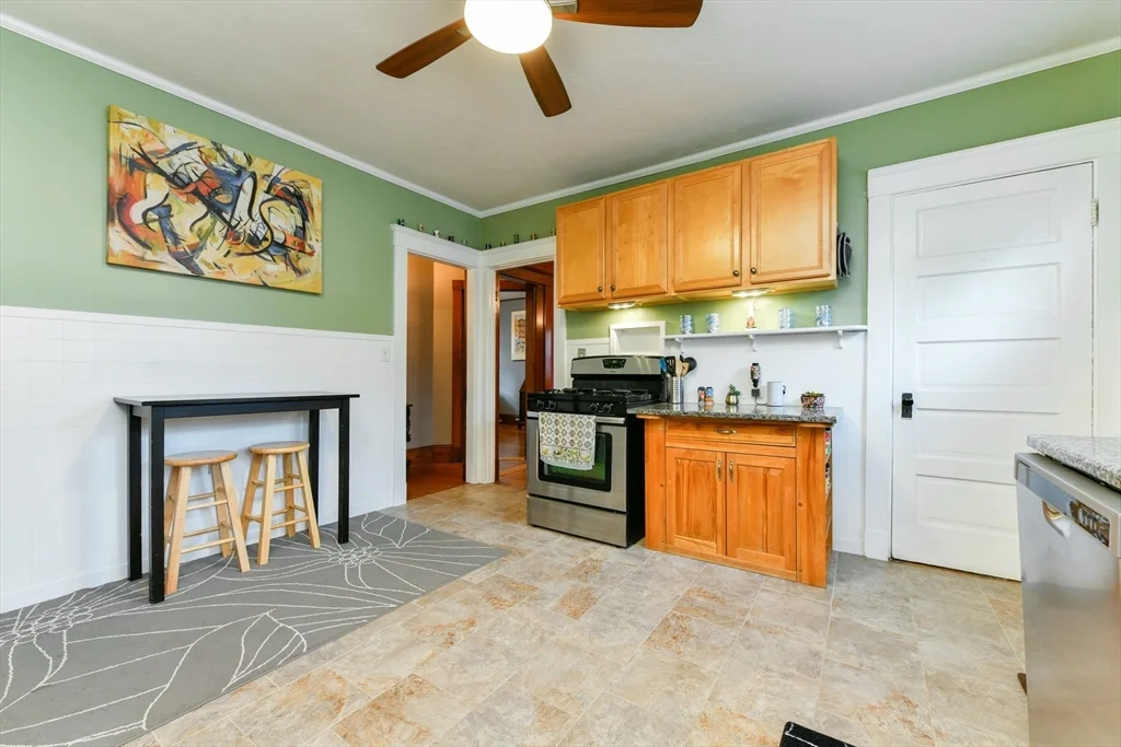 2 bed, 1 bath apartment for rent at 20 Hoyle St Unit 1, Norwood — photo 18 of 22