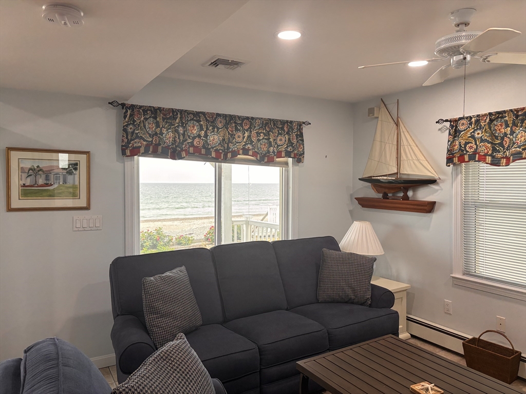 3 bed, 2 bath apartment for rent at 20 Humarock Beach Unit 1, Scituate — photo 6 of 20