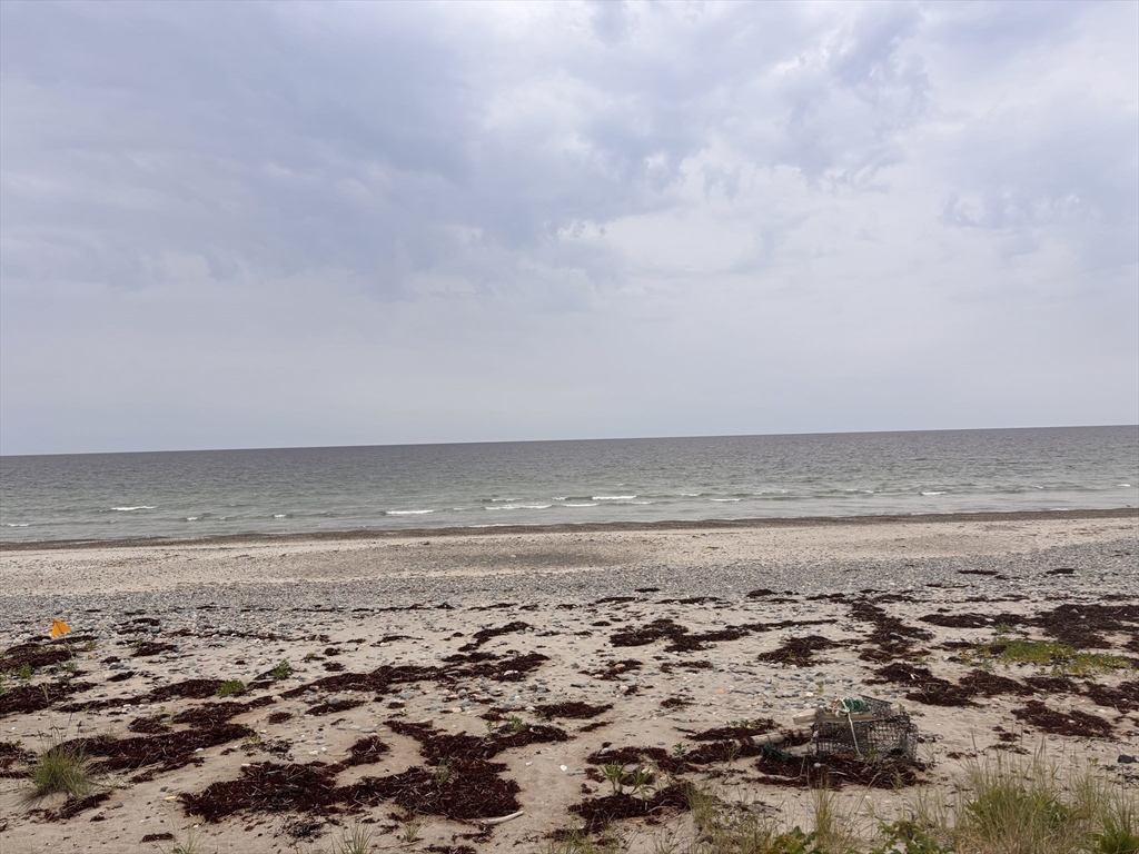 3 bed, 2 bath apartment for rent at 20 Humarock Beach Unit 1, Scituate — photo 17 of 20