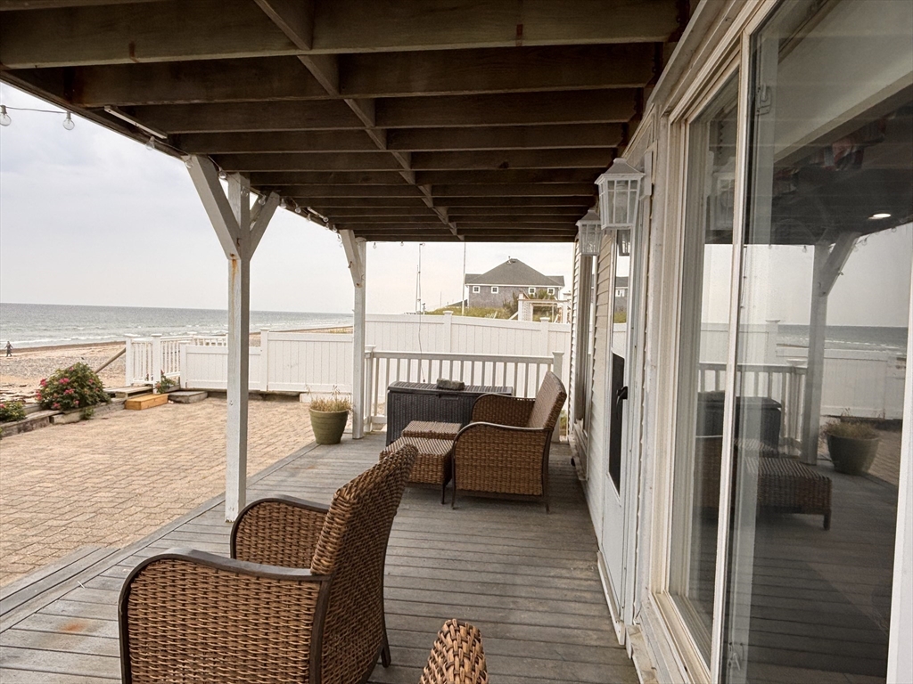 3 bed, 2 bath apartment for rent at 20 Humarock Beach Unit 1, Scituate — photo 1 of 20