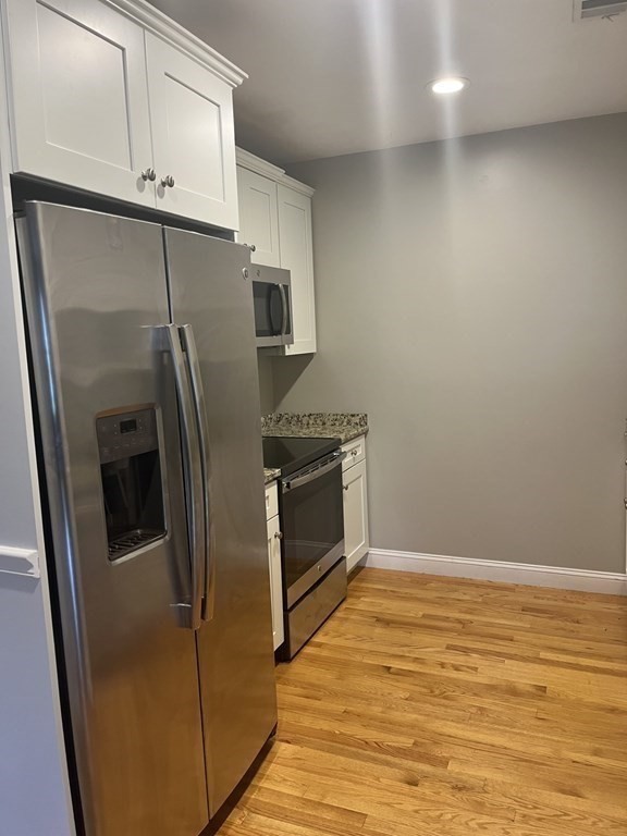 2 bed, 1 bath apartment for rent at 20 Humphrey Unit 4, Weymouth — photo 5 of 10