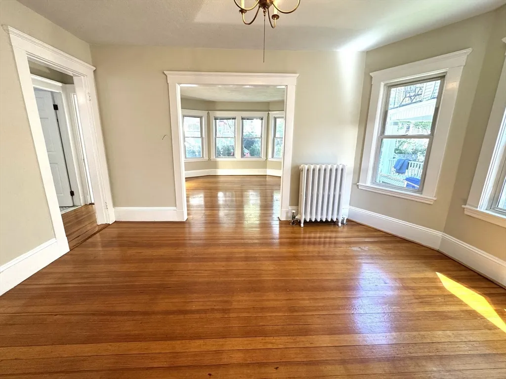 2 bed, 1 bath apartment for rent at 20 Hunnewell Ave Unit 1, Oak Square — photo 5 of 17