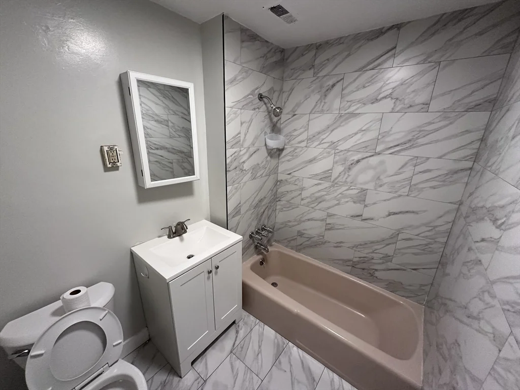 1 bed, 1 bath apartment for rent at 20 Hysil Ave Unit 3, Chelsea — photo 7 of 9