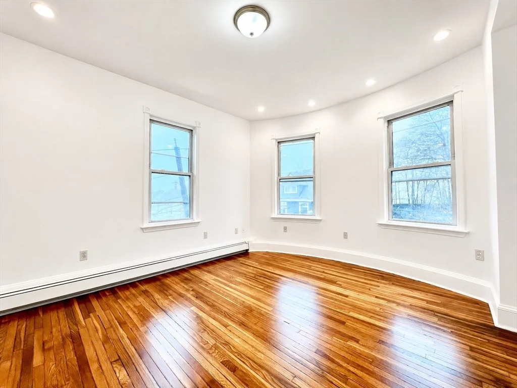 4 bed, 3 bath apartment for rent at 20 Imrie Rd Unit 2, Allston — photo 3 of 10