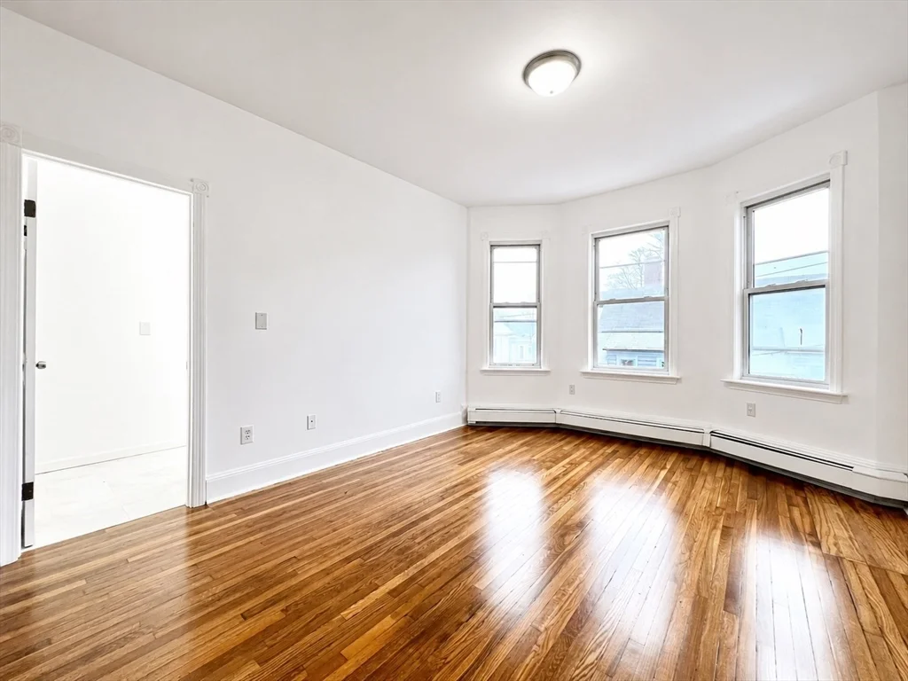 4 bed, 3 bath apartment for rent at 20 Imrie Rd Unit 2, Allston — photo 6 of 10