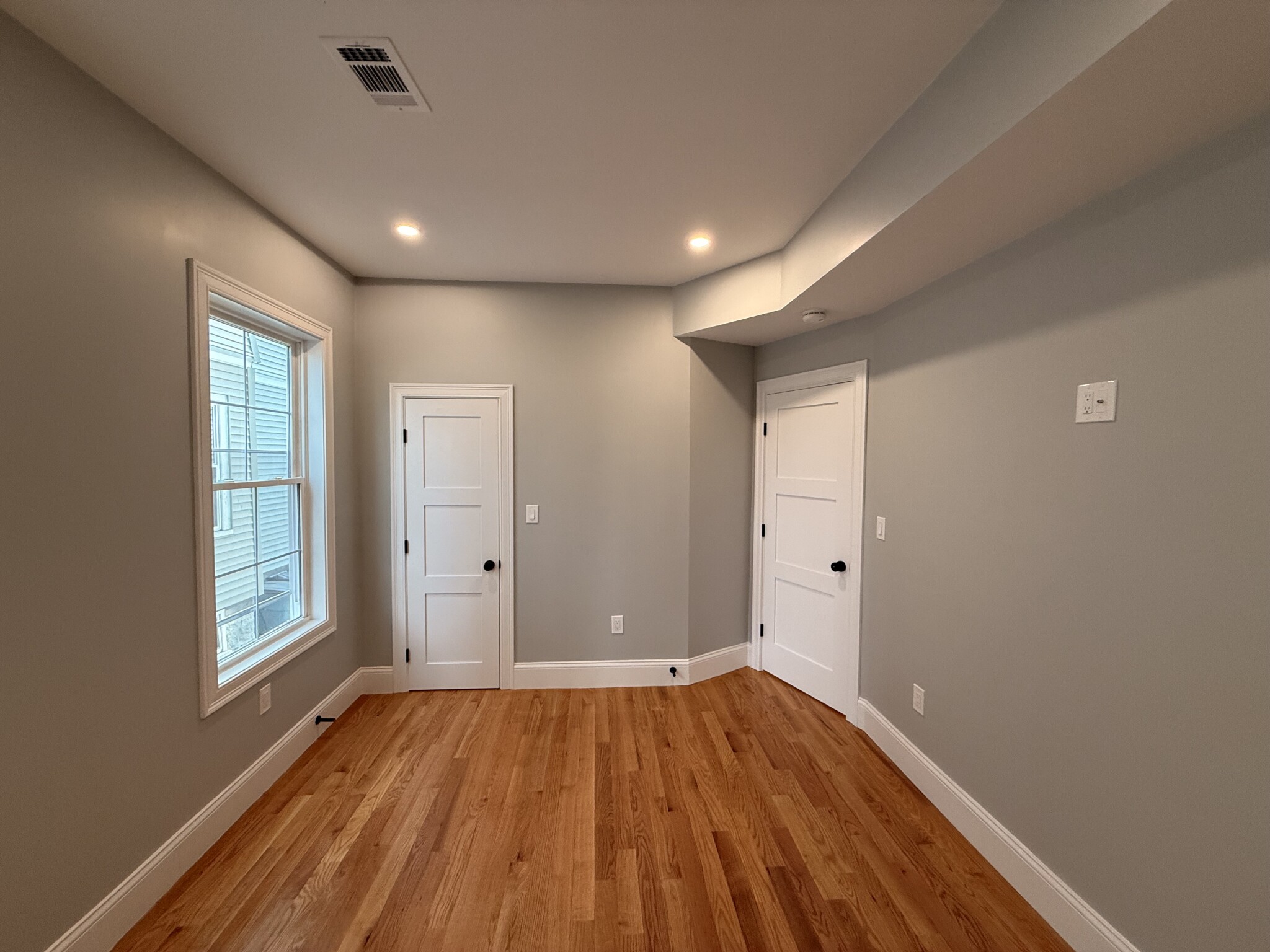 3 bed, 1 bath apartment for rent at 20 Irma St Unit 1, Dorchester — photo 17 of 28