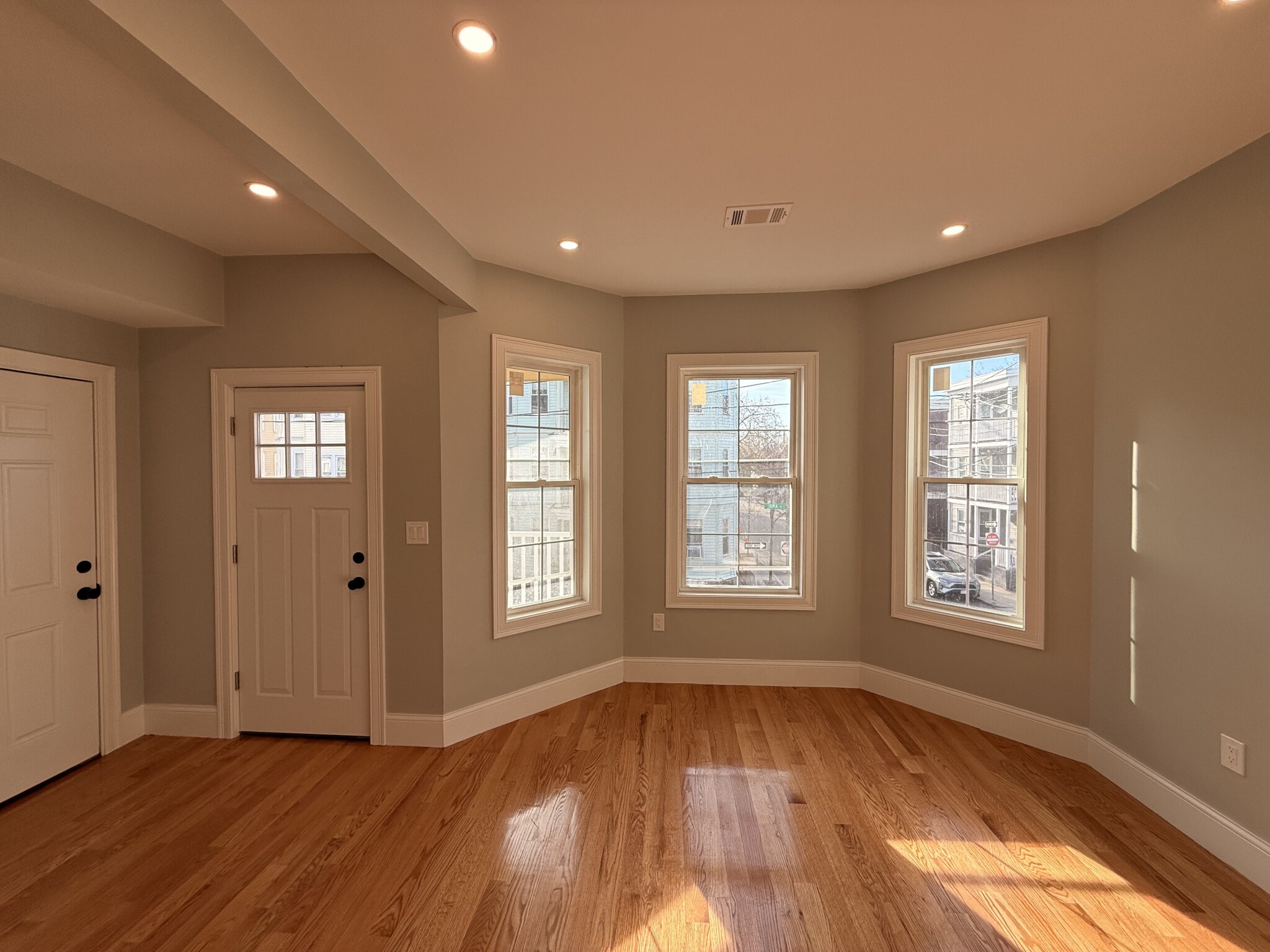3 bed, 1 bath apartment for rent at 20 Irma St Unit 2, Dorchester — photo 9 of 34