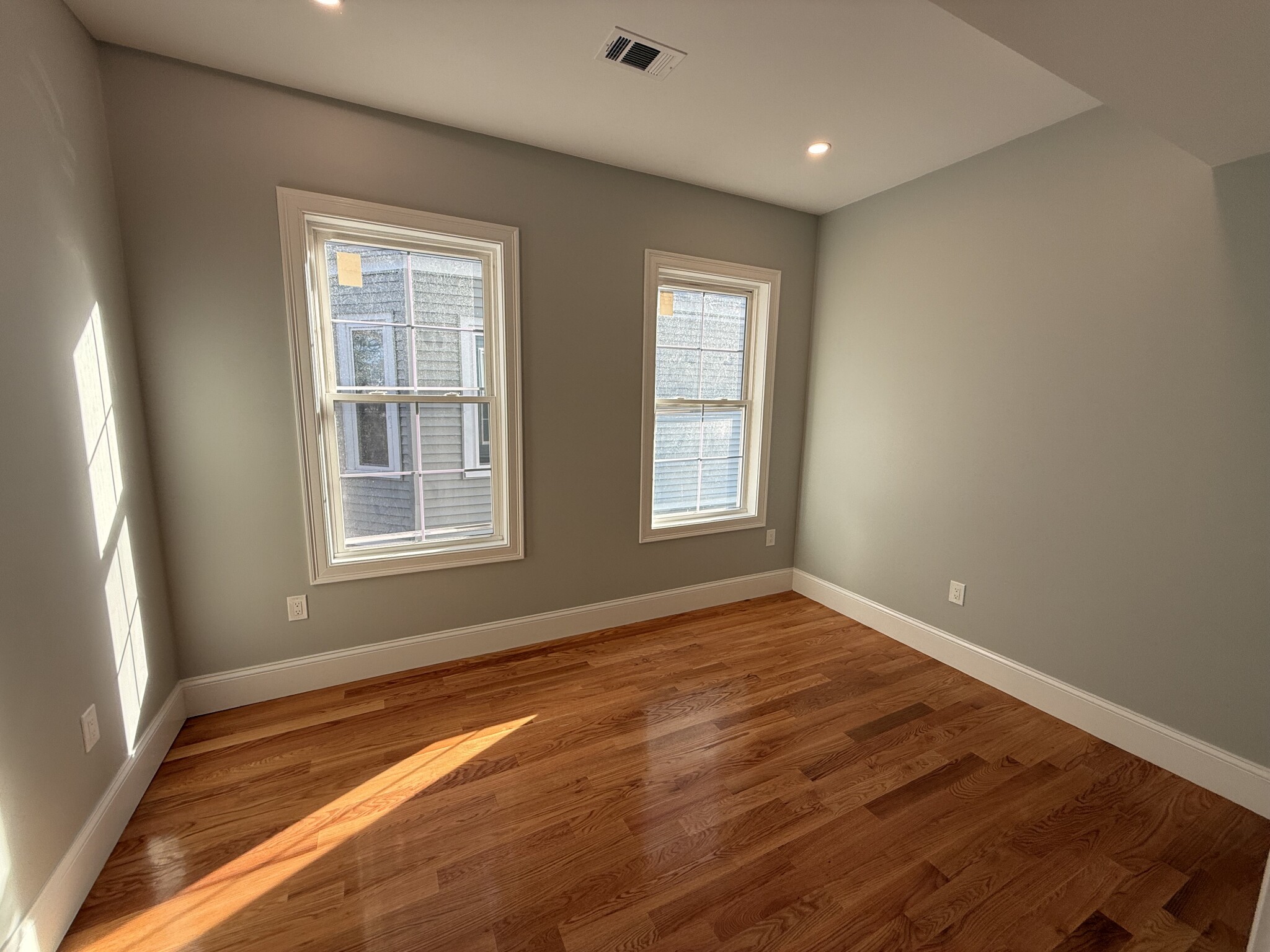 3 bed, 1 bath apartment for rent at 20 Irma St Unit 2, Dorchester — photo 23 of 34