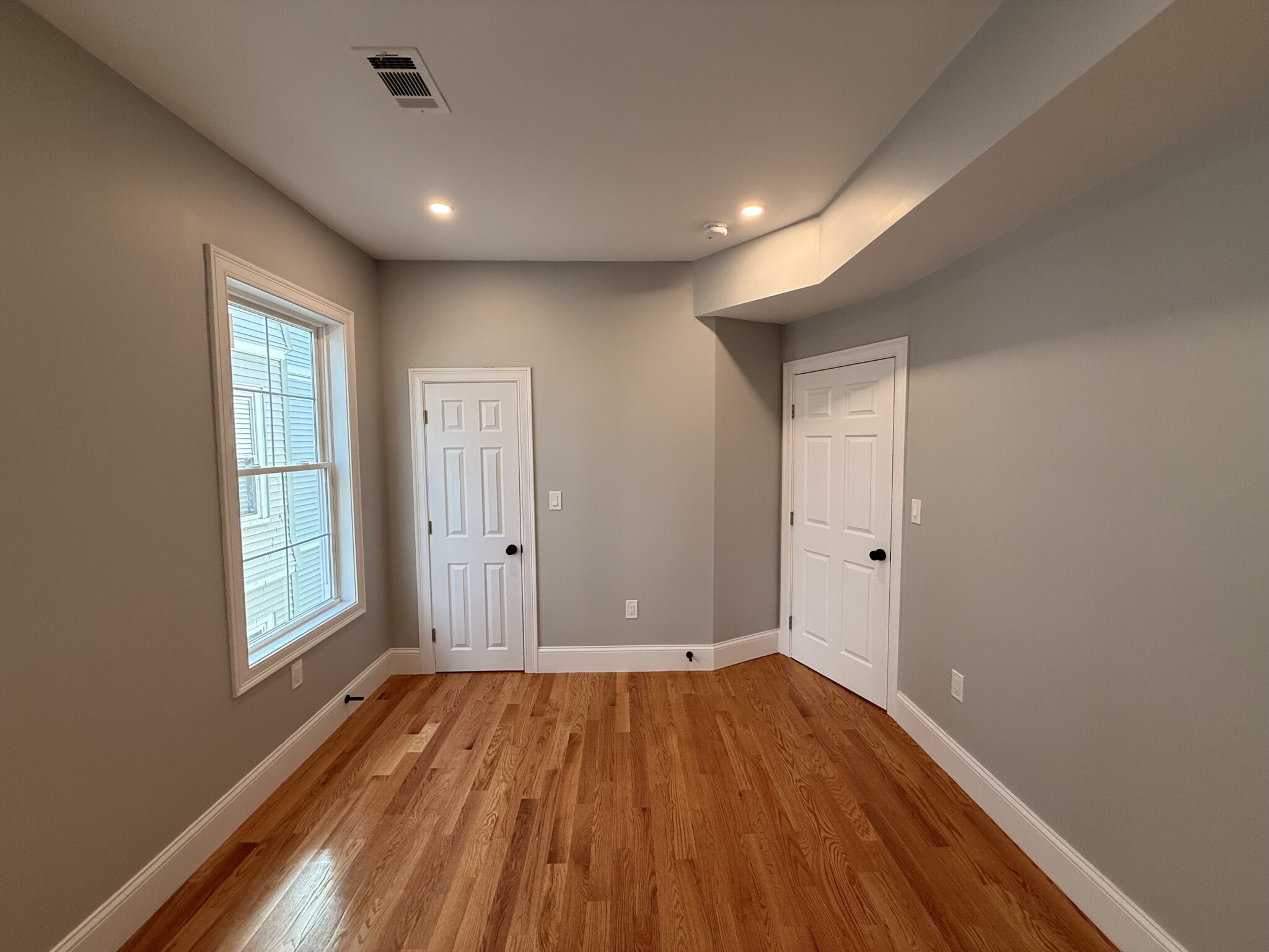 3 bed, 1 bath apartment for rent at 20 Irma St Unit 2, Dorchester — photo 31 of 34