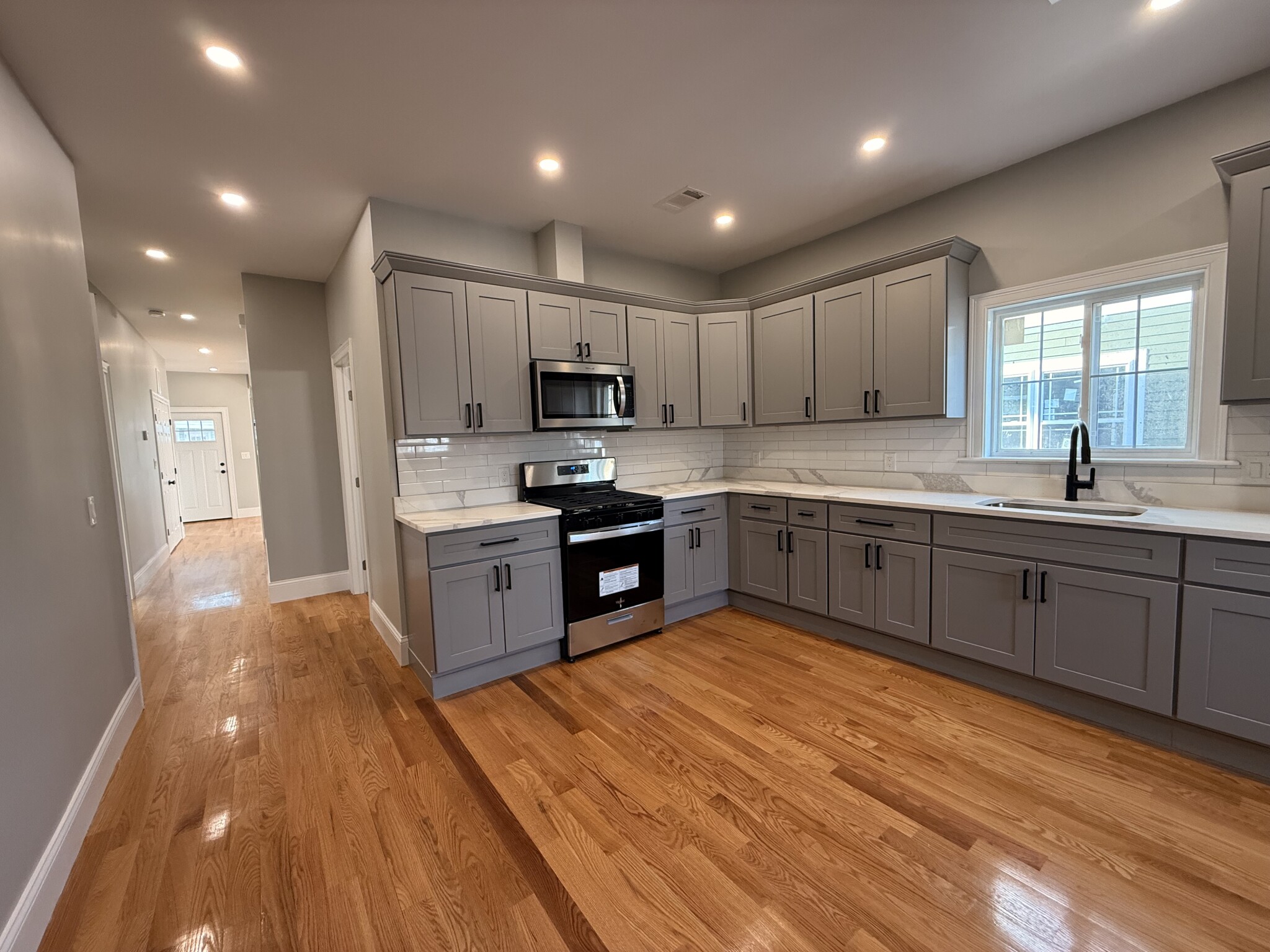 3 bed, 1 bath apartment for rent at 20 Irma St Unit 2, Dorchester — photo 2 of 34