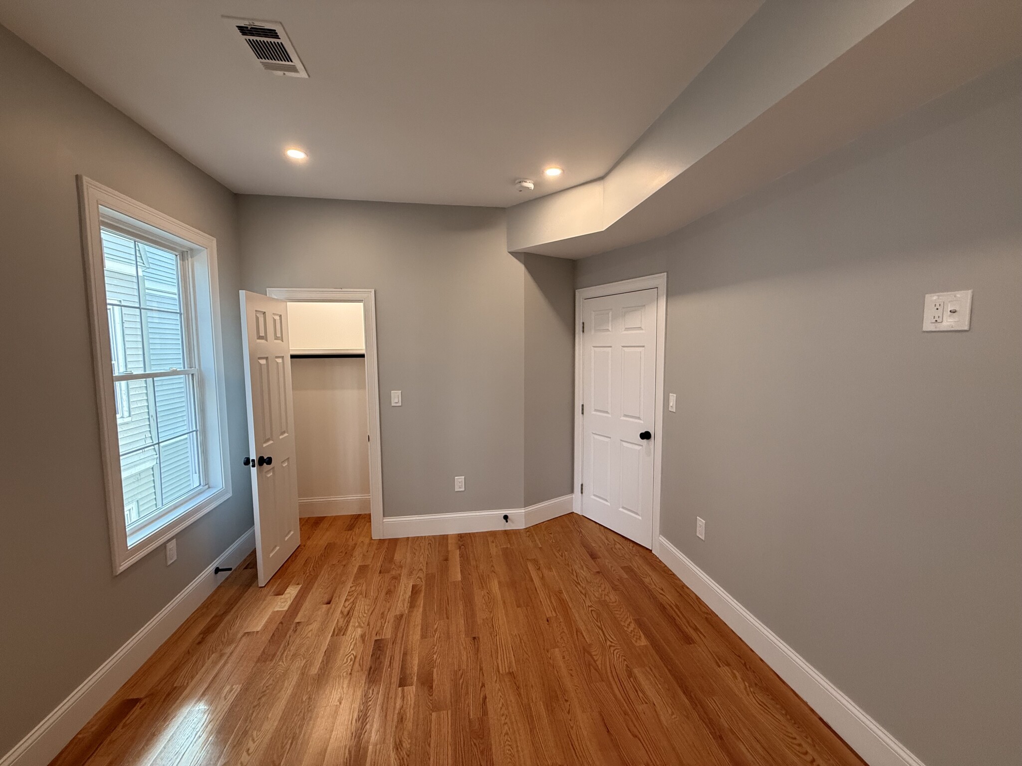 3 bed, 1 bath apartment for rent at 20 Irma St Unit 2, Dorchester — photo 32 of 34
