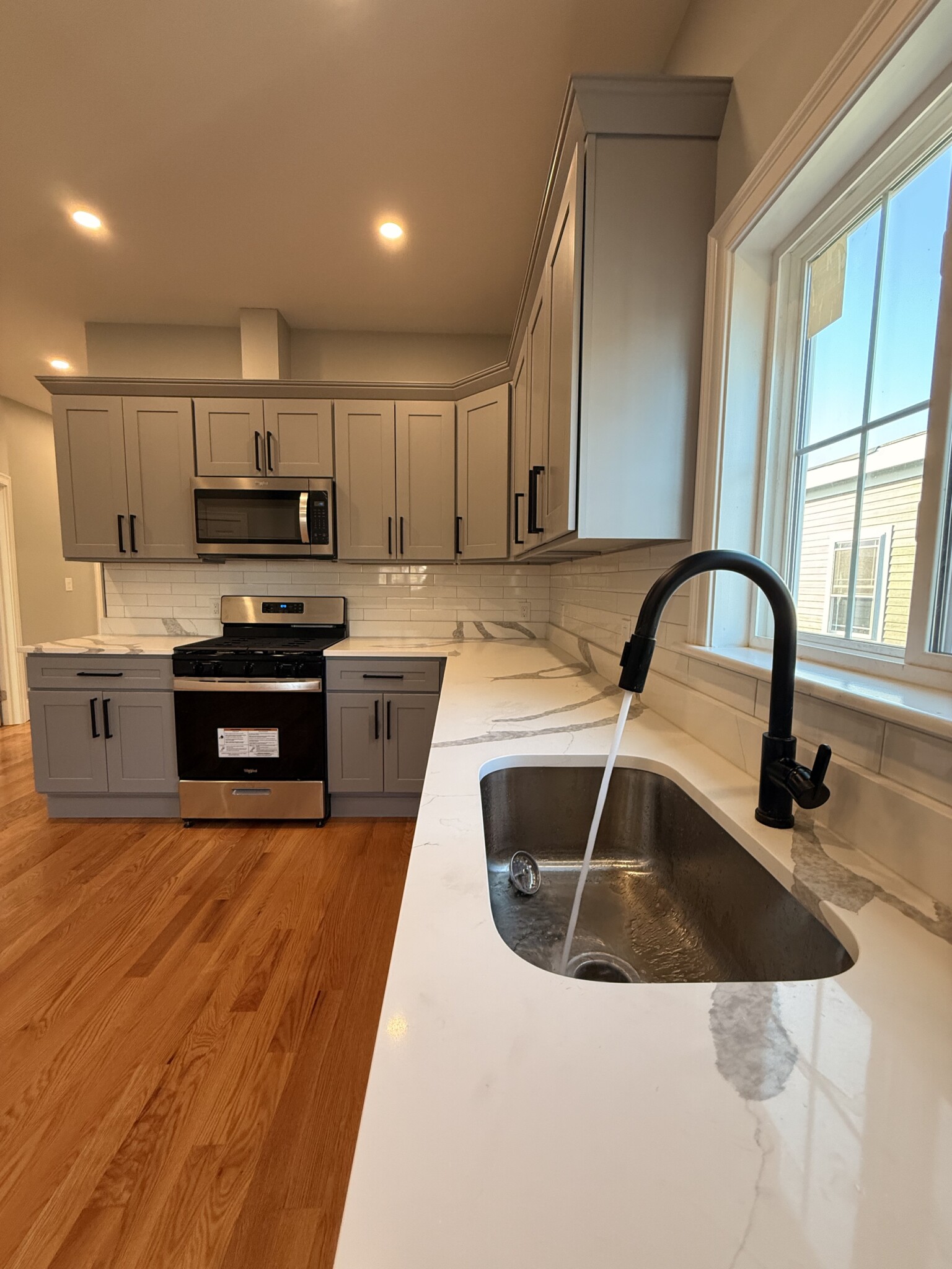 3 bed, 1 bath apartment for rent at 20 Irma St Unit 3, Dorchester — photo 3 of 27