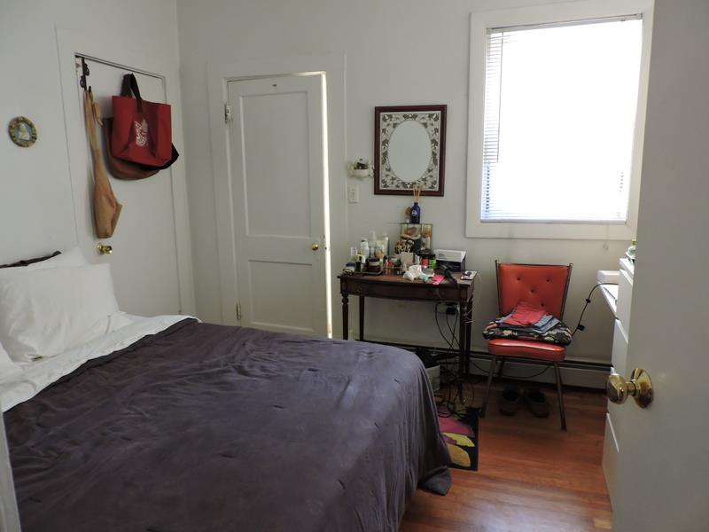 Studio bed, 1 bath apartment for rent at 20 John F Kennedy St Unit 3, Riverside — photo 4 of 6