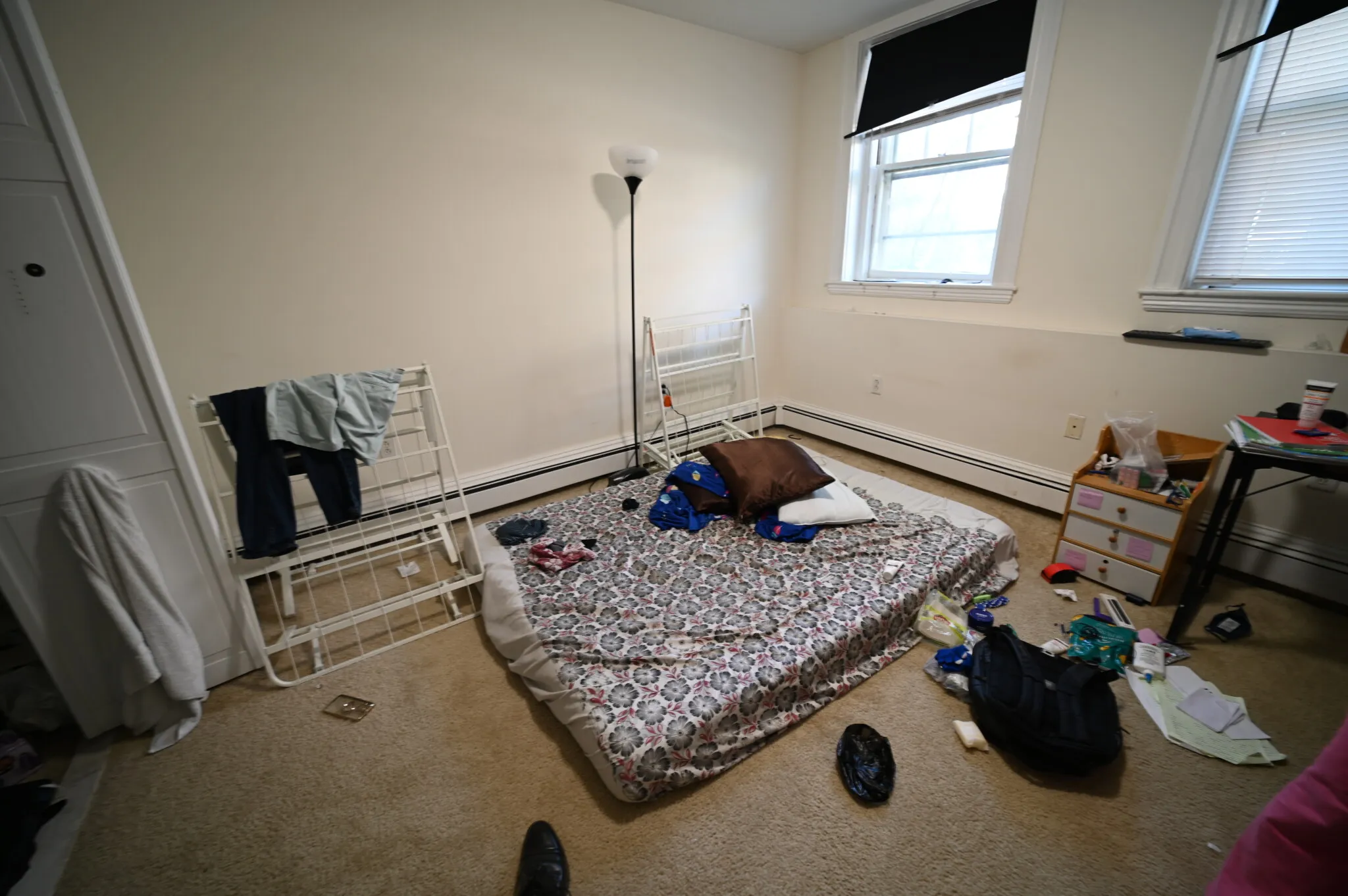 3 bed, 1 bath apartment for rent at 20 John St Unit A, Coolidge Corner — photo 4 of 5